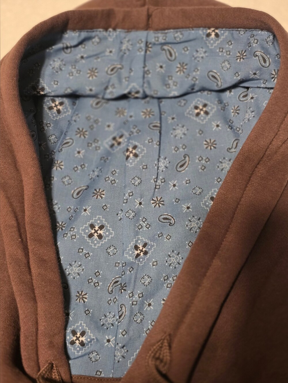 NWT Peanuts Snoopy New York Character Patchwork Destination Hoodie Brown M - Picture 7 of 9
